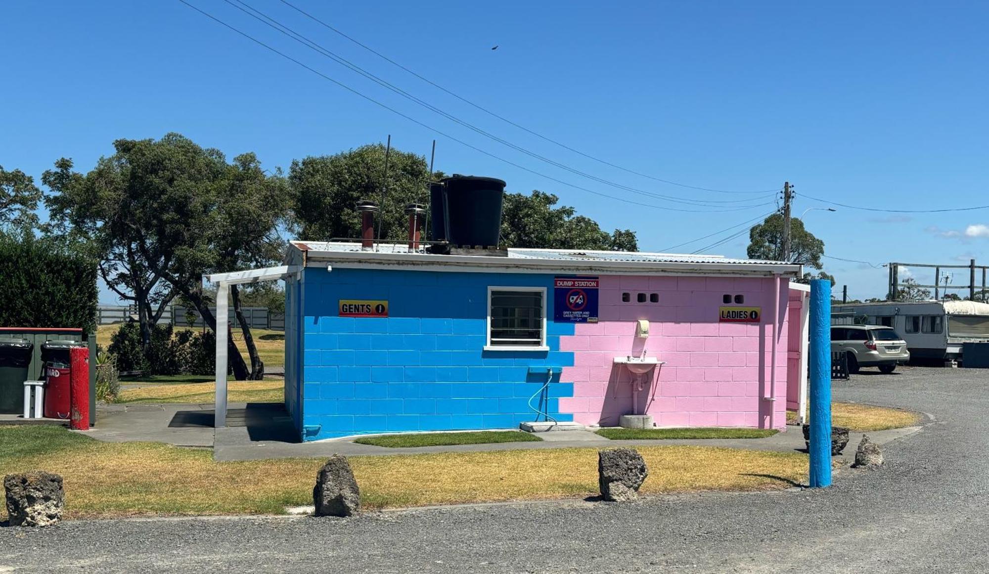 Westshore Holiday Park Napier Bagian luar foto